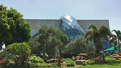 Architectural Glass at the Dali Museum